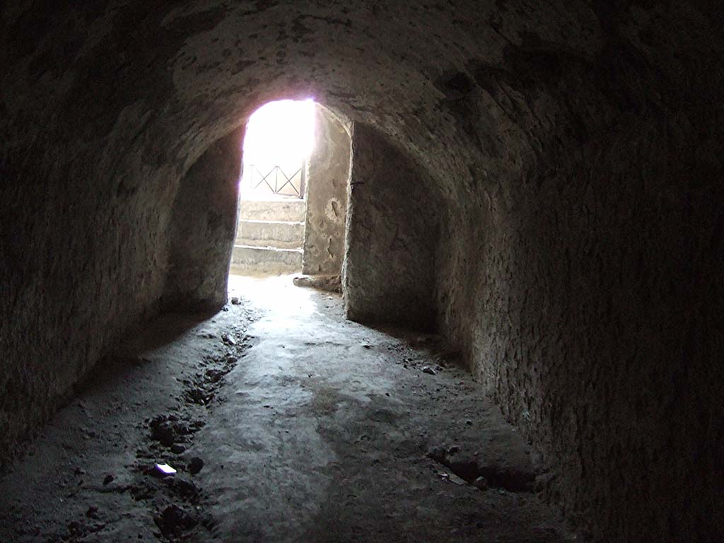 VI.17.43 Pompeii, May 2006. Looking east towards entrance VI.17.43, from below VI.17.42.