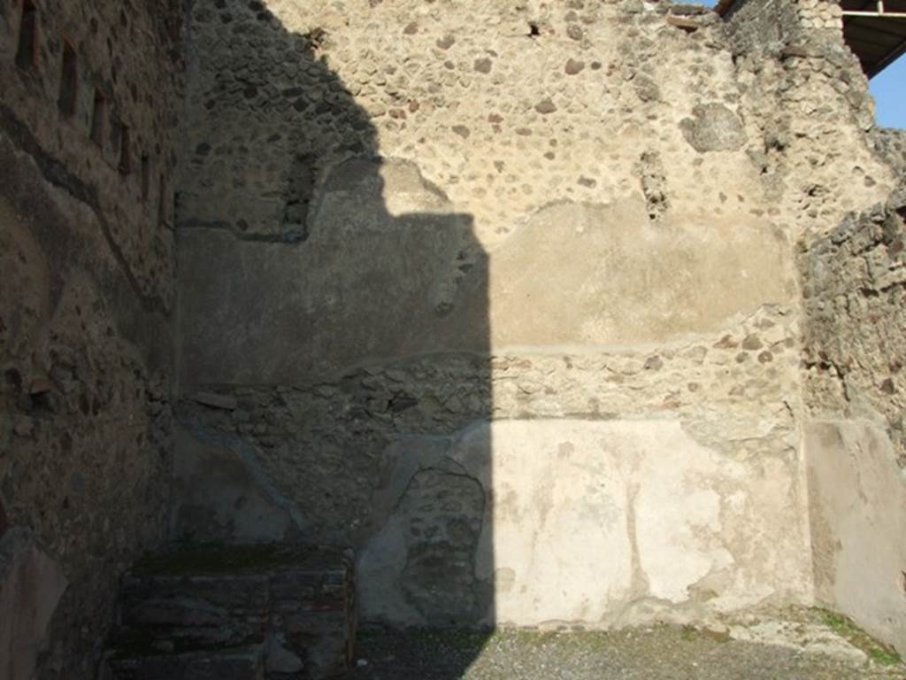 VII.1.3 Pompeii. Shop. December 2007. North wall.