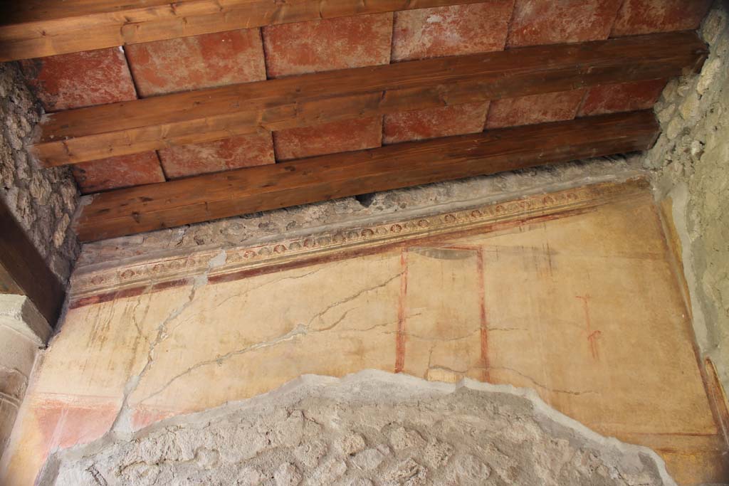 VII.1.8 Pompeii. March 2014. Upper west wall on north portico B, stucco decoration.
Foto Annette Haug, ERC Grant 681269 DÉCOR