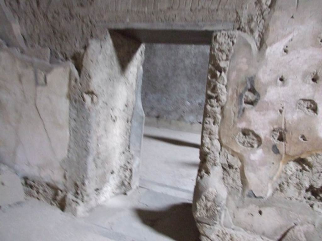 VII.1.8 Pompeii. December 2007. Doorway from tepidarium 10 to caldarium 9 in women�s baths.