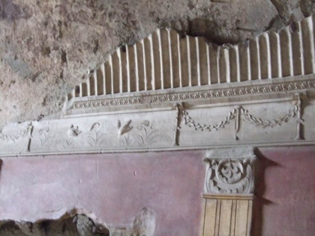 VII.1.8 Pompeii. December 2007. Stucco on north wall in caldarium 9 in women’s baths.