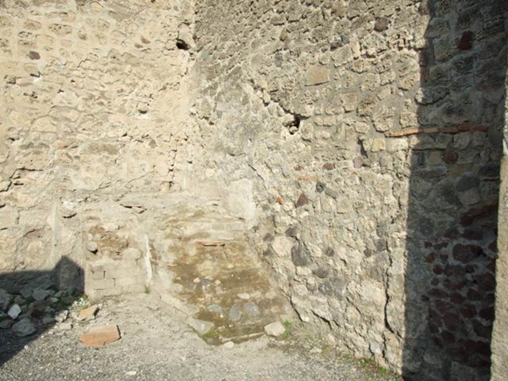 VII.1.9 Pompeii. December 2007. North-east corner and east wall..