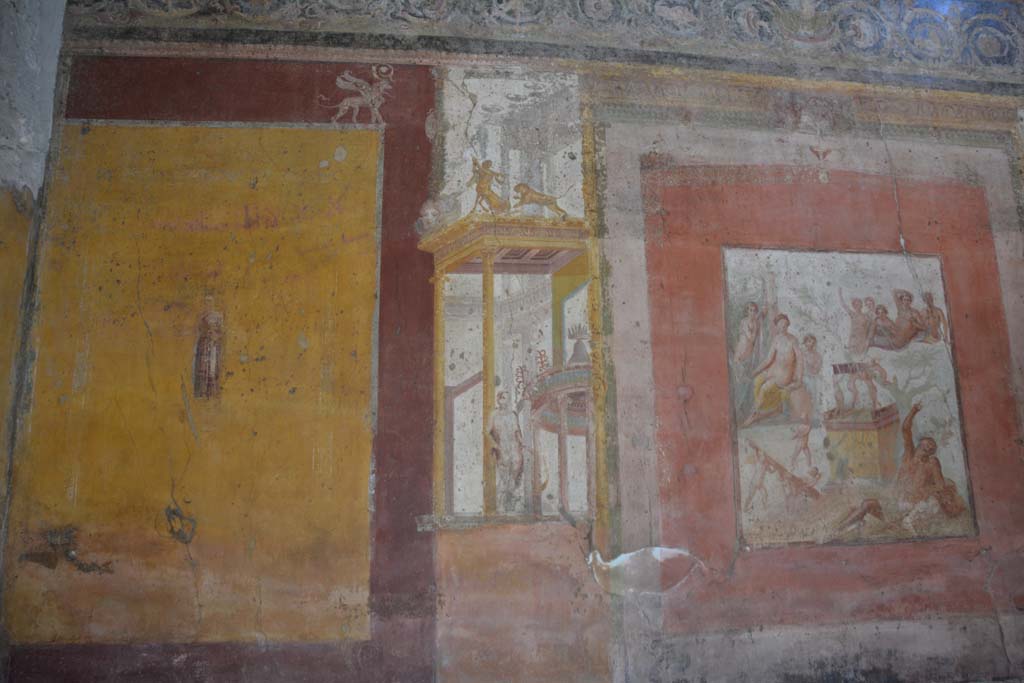 VII.1.47 Pompeii. March 2017. Exedra 10, north wall at west end. Photo courtesy Adrian Hielscher.