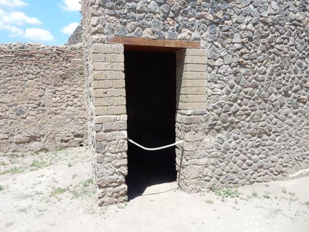 VII.1.47 Pompeii. May 2017. Looking north towards doorway to small room 22. Photo courtesy of Buzz Ferebee.