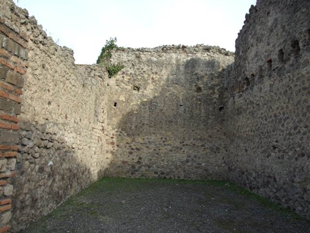 VII.1.60 Pompeii. December 2007. East wall.