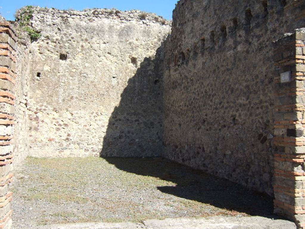 VII.1.60 Pompeii. September 2005. South east corner.