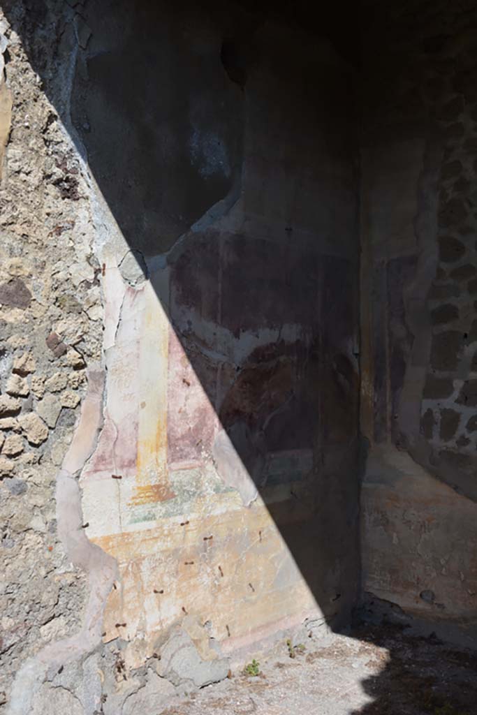 VII.2.16 Pompeii. October 2019.oecus 10, north wall in north-east corner.
Foto Annette Haug, ERC Grant 681269 D�COR.

