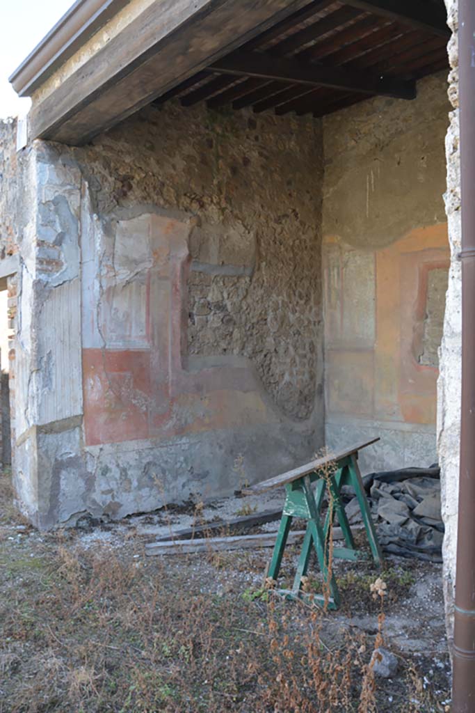 VII.2.16 Pompeii. October 2019. Exedra 17, east wall.
Foto Annette Haug, ERC Grant 681269 D�COR.
