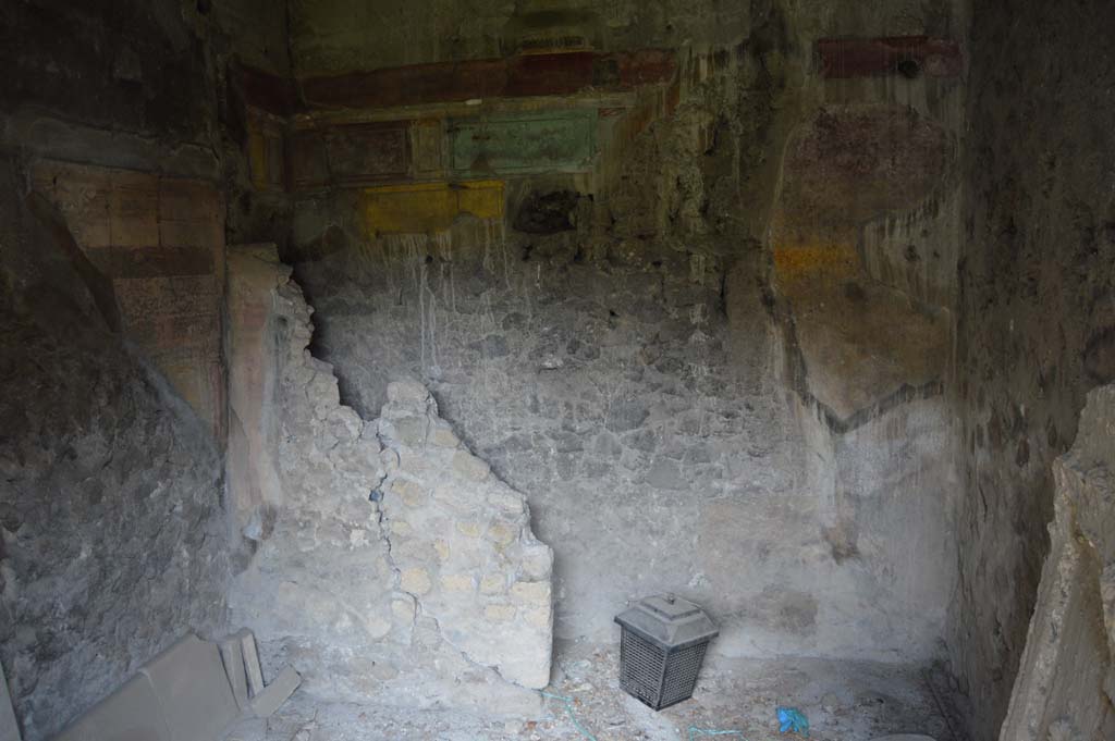 VII.2.16 Pompeii. October 2017. Room 21, looking towards north wall from doorway.
Foto Taylor Lauritsen, ERC Grant 681269 DÉCOR.
