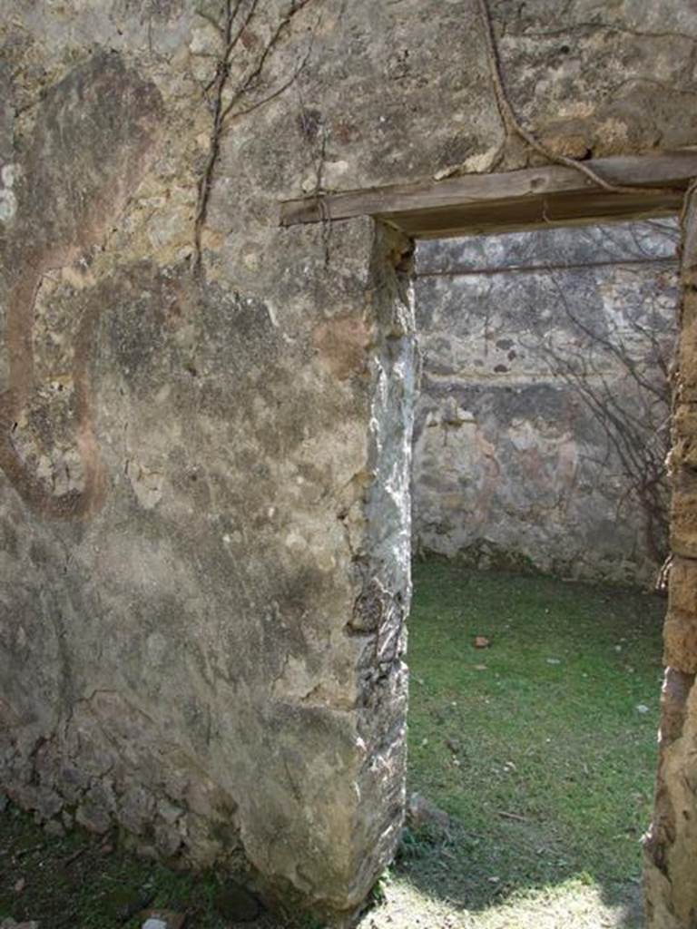 VII.2.20 Pompeii. March 2009. Room 5, cubiculum, with doorway to room 6 in south wall. Looking south.