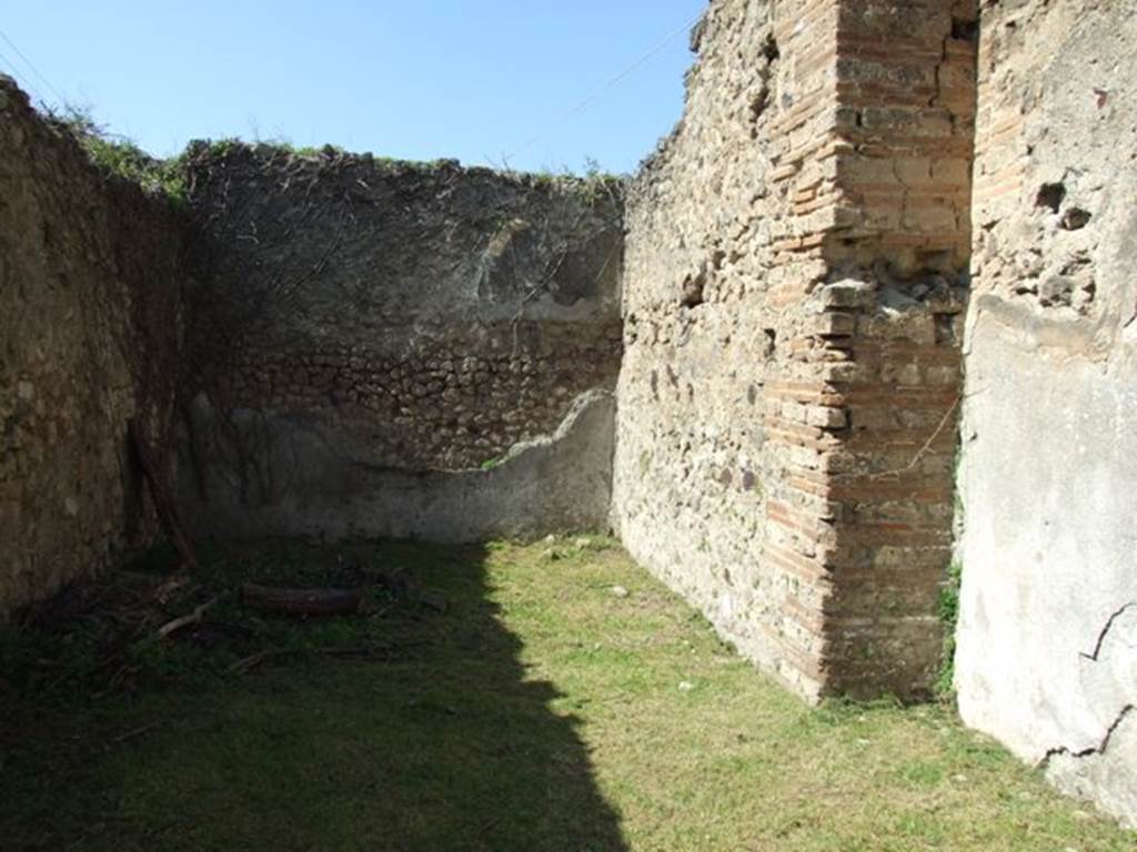 VII.2.20 Pompeii. March 2009. Room 12. Triclinium. Looking west.