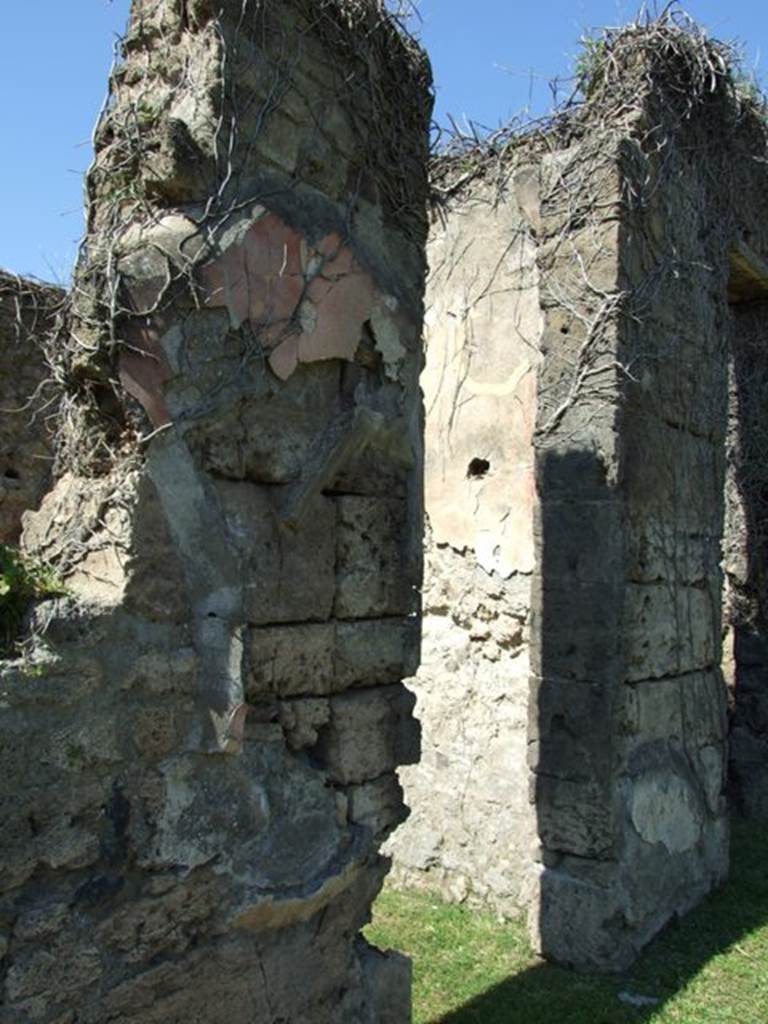 VII.2.20 Pompeii. March 2009. Doorway to Room 18. Cubiculum.