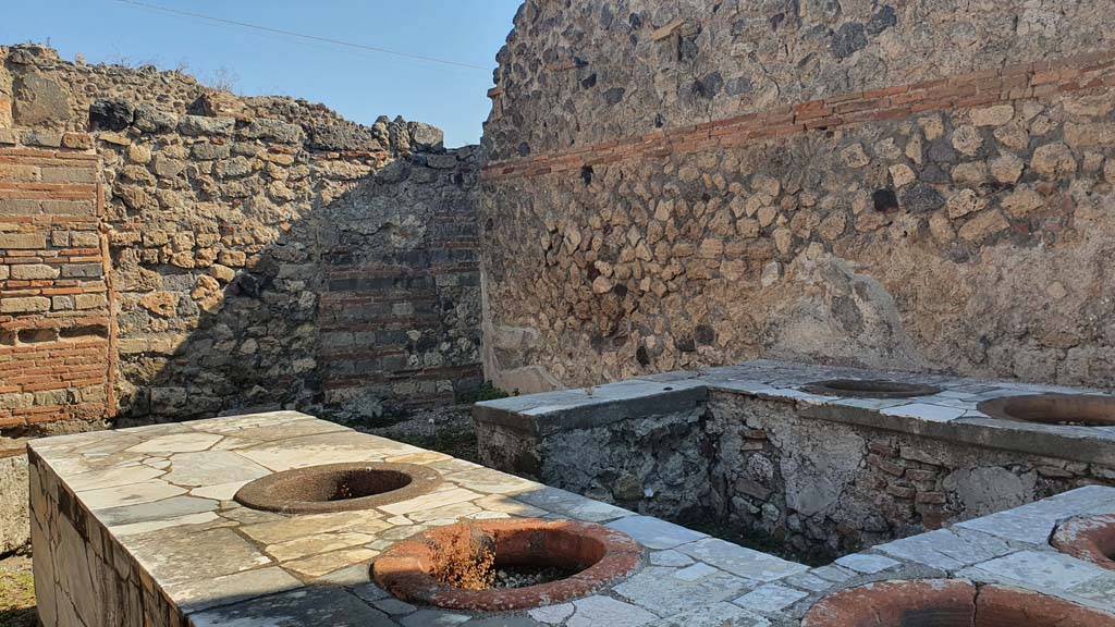 VII.2.32 Pompeii. July 2021. Looking north-east across counter towards remaining stucco on east wall, and north-east corner.
Foto Annette Haug, ERC Grant 681269 DÉCOR.