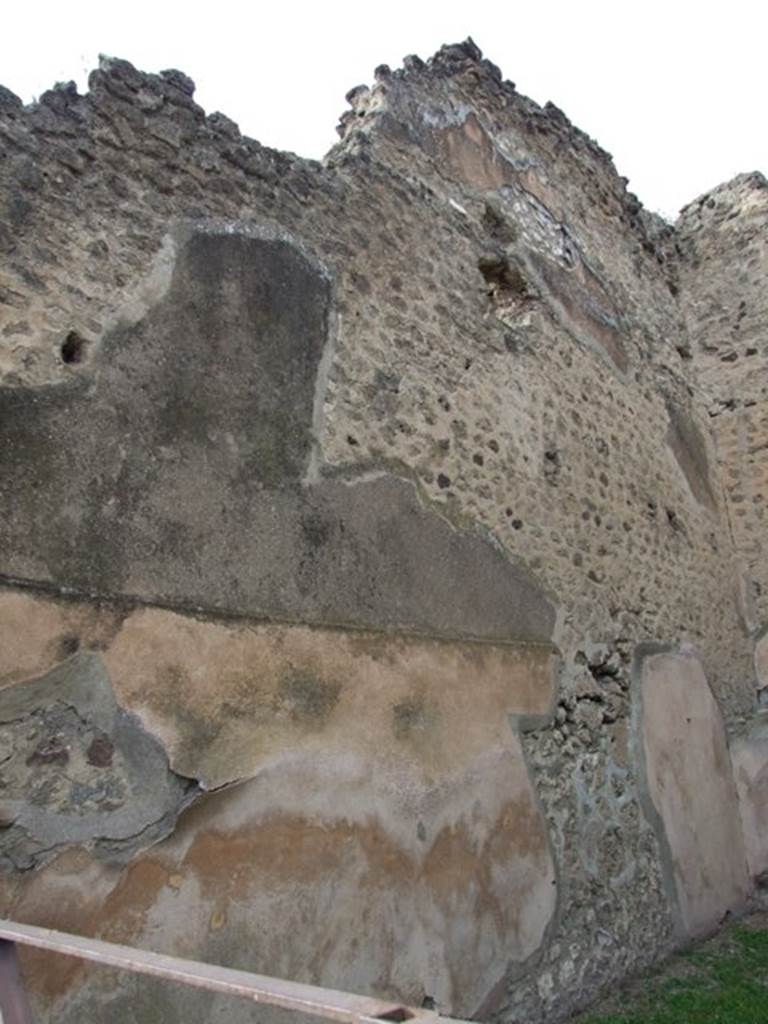 VII.2.43 Pompeii.  December 2007.  West wall.