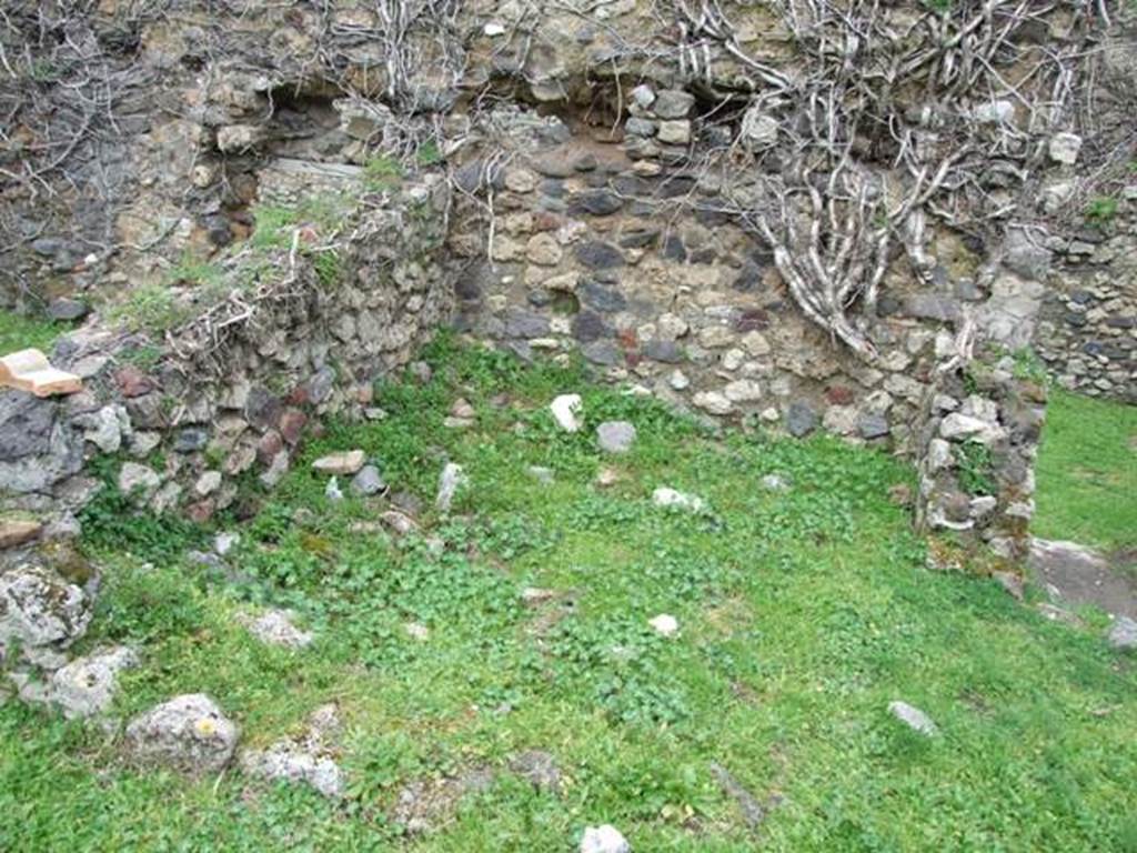 VII.3.4 Pompeii. March 2009. Small cubiculum on east side.