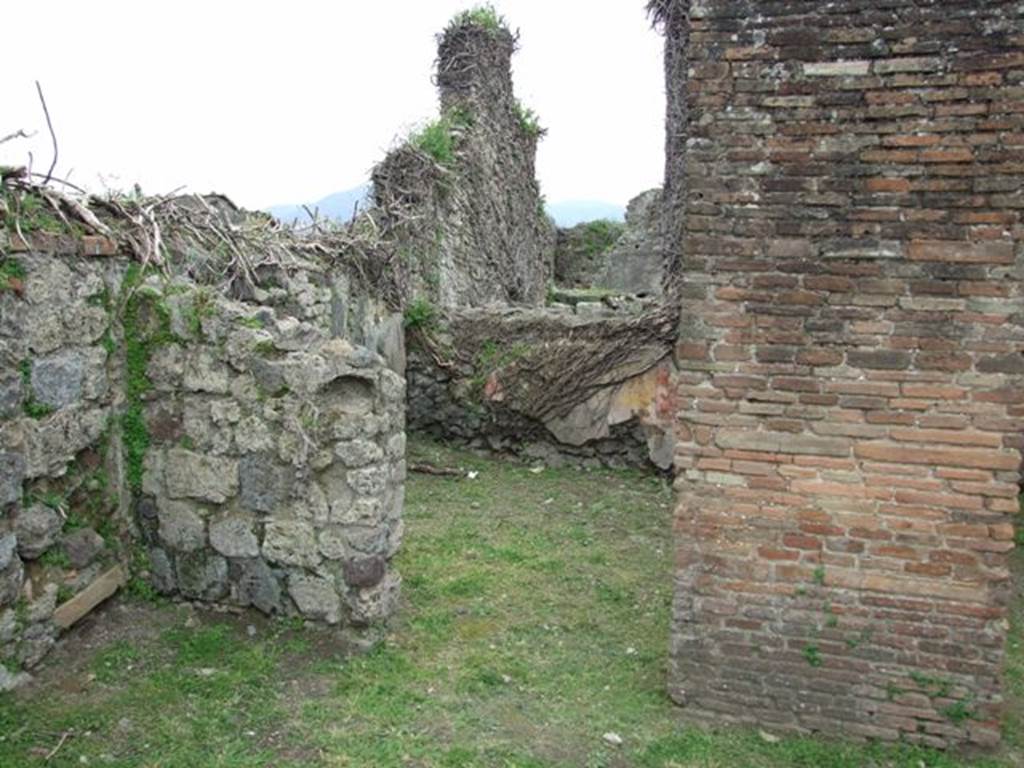 VII.3.12 Pompeii. March 2009. Doorway to rear room of shop.