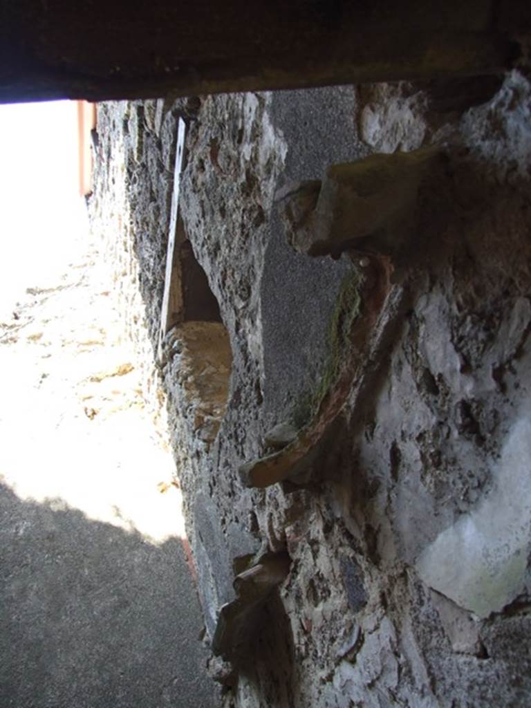 VII.3.29 Pompeii. March 2009. Room 9. Remains of east wall of upper floor above lightwell.