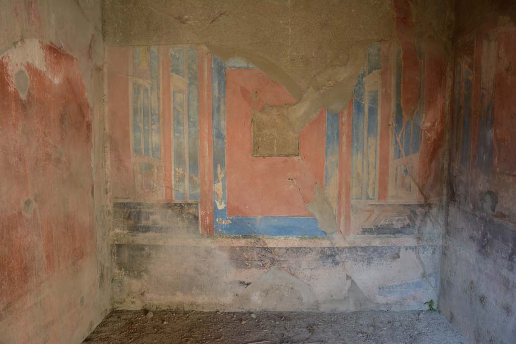 VII.3.29 Pompeii. October 2019.
Cubiculum 10, detail of painted decoration, with garden paintings in black panels on north wall of cubiculum.
Foto Annette Haug, ERC Grant 681269 DÉCOR.