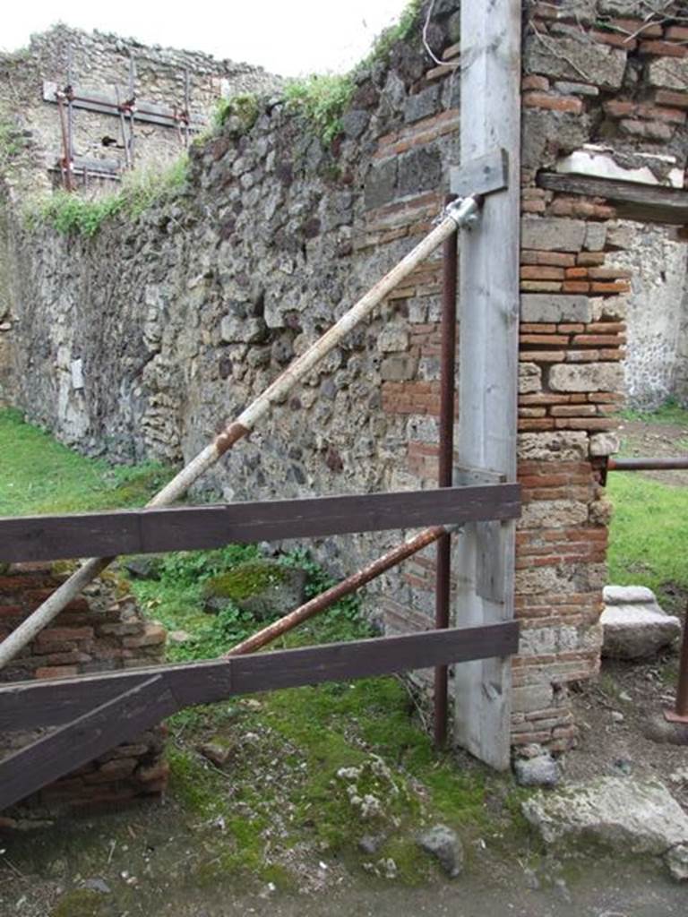 VII.3.36 Pompeii. March 2009. Entrance to steps to upper floor.
