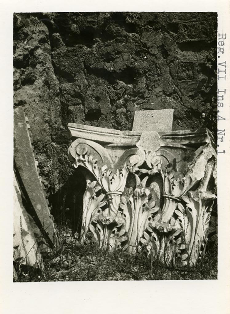 VII.4.1 Pompeii. Pre-1937-39. Detail of capital.
Photo courtesy of American Academy in Rome, Photographic Archive. Warsher collection no. 801.