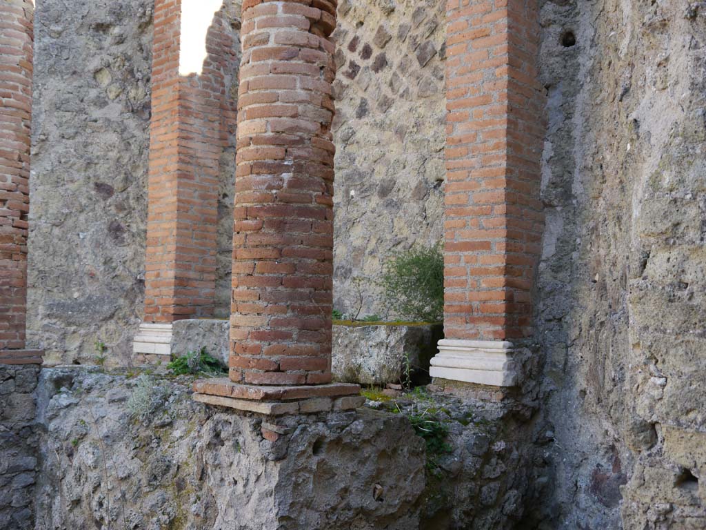 VII.4.1, Pompeii. March 2019. Masonry columns and pilasters from aedicula, south side.
Foto Anne Kleineberg, ERC Grant 681269 DÉCOR.