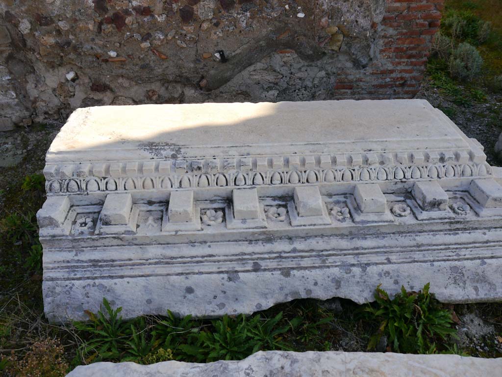 VII.4.1, Pompeii. March 2019. Item from Temple, looking east.
Foto Anne Kleineberg, ERC Grant 681269 DÉCOR.