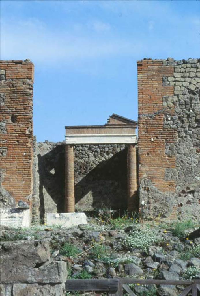 VII.4.1 Pompeii. October 1992. Looking east to Sacred Area or Cella
Photo by Louis Méric courtesy of Jean-Jacques Méric.