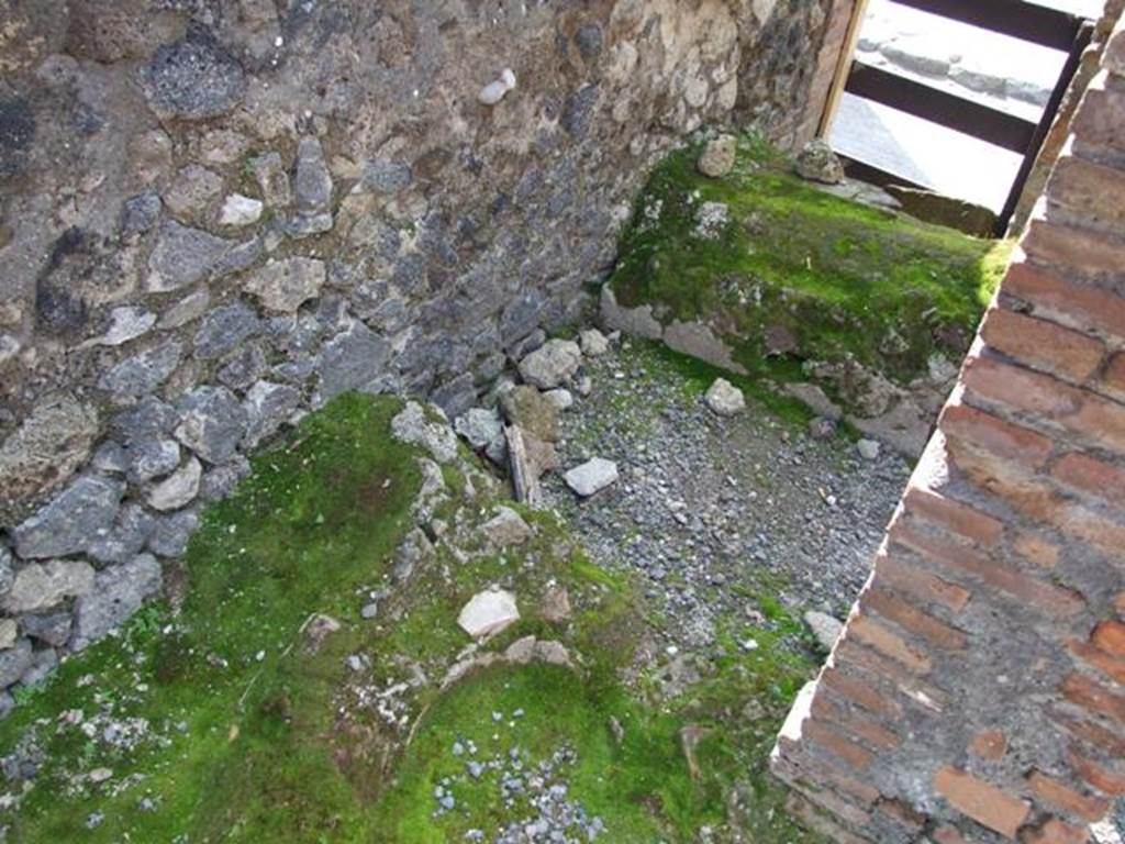 VII.4.4 Pompeii. March 2009. Looking west in cupboard or small room under stairs of VII.4.5