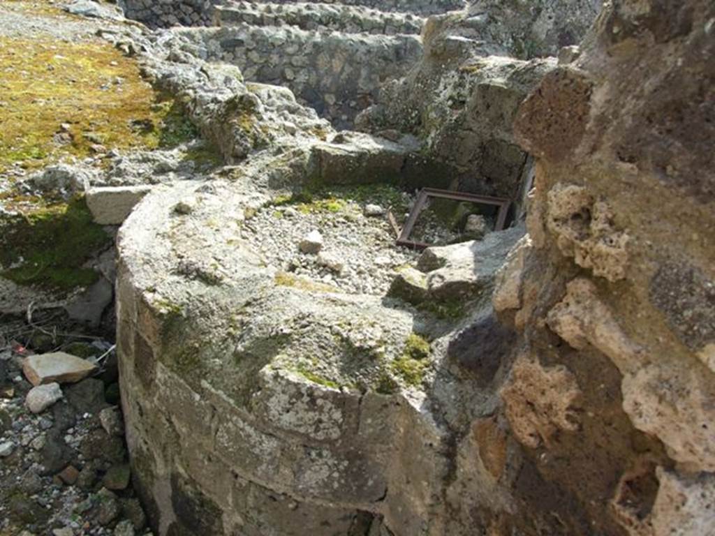 VII.4.4 Pompeii. March 2009. South end of long corridor.