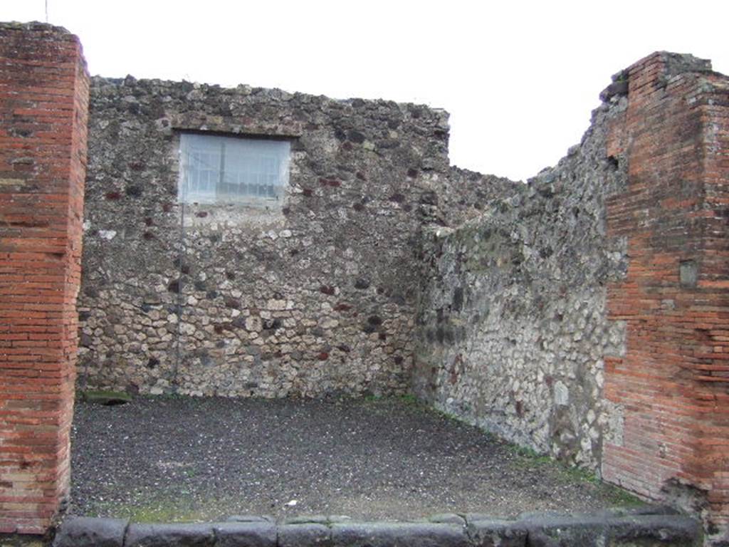 VII.4.13 Pompeii. December 2006. Entrance, looking east towards south-east corner. A graffito CIL IV 500 was found painted on the pilaster between VII.4.13 and 14, (on the right). See VII.4.14.