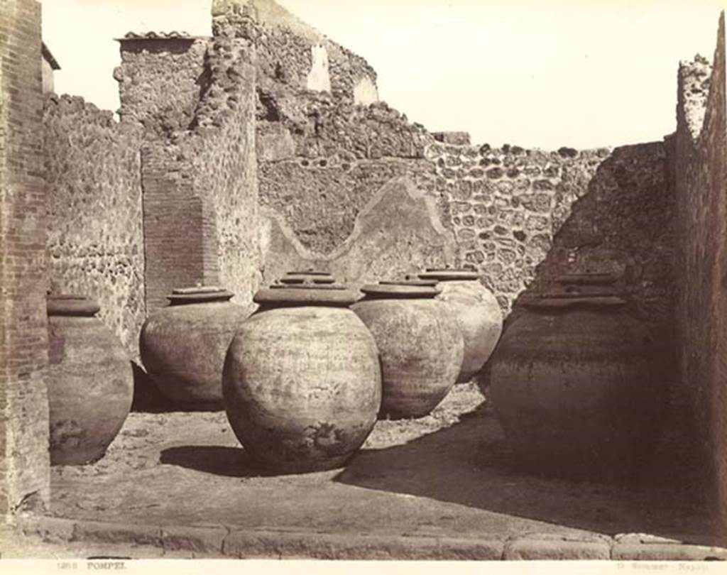 VII.4.13 Pompeii. C.1880-1890. G. Sommer no. 286. Looking east from Via del Foro. Photo courtesy of Rick Bauer.