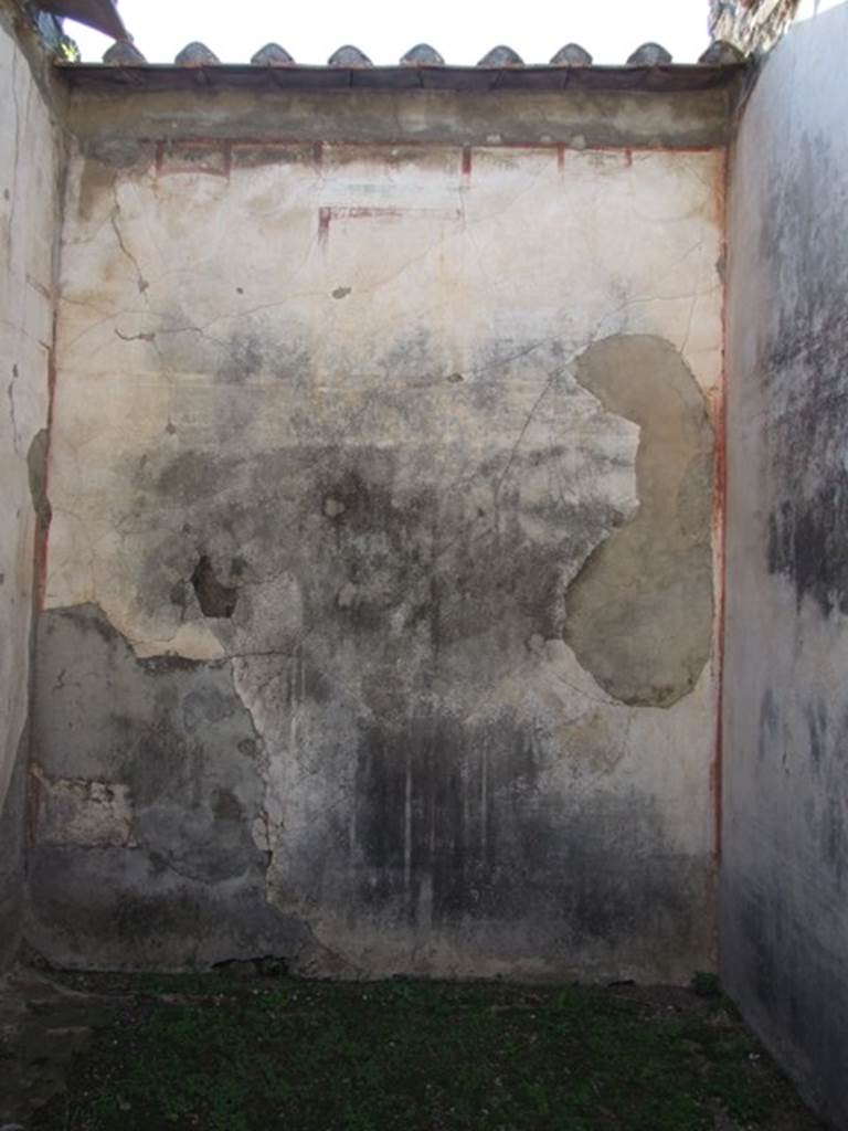 VII.4.31 Pompeii. March 2009. Room 33. West wall.