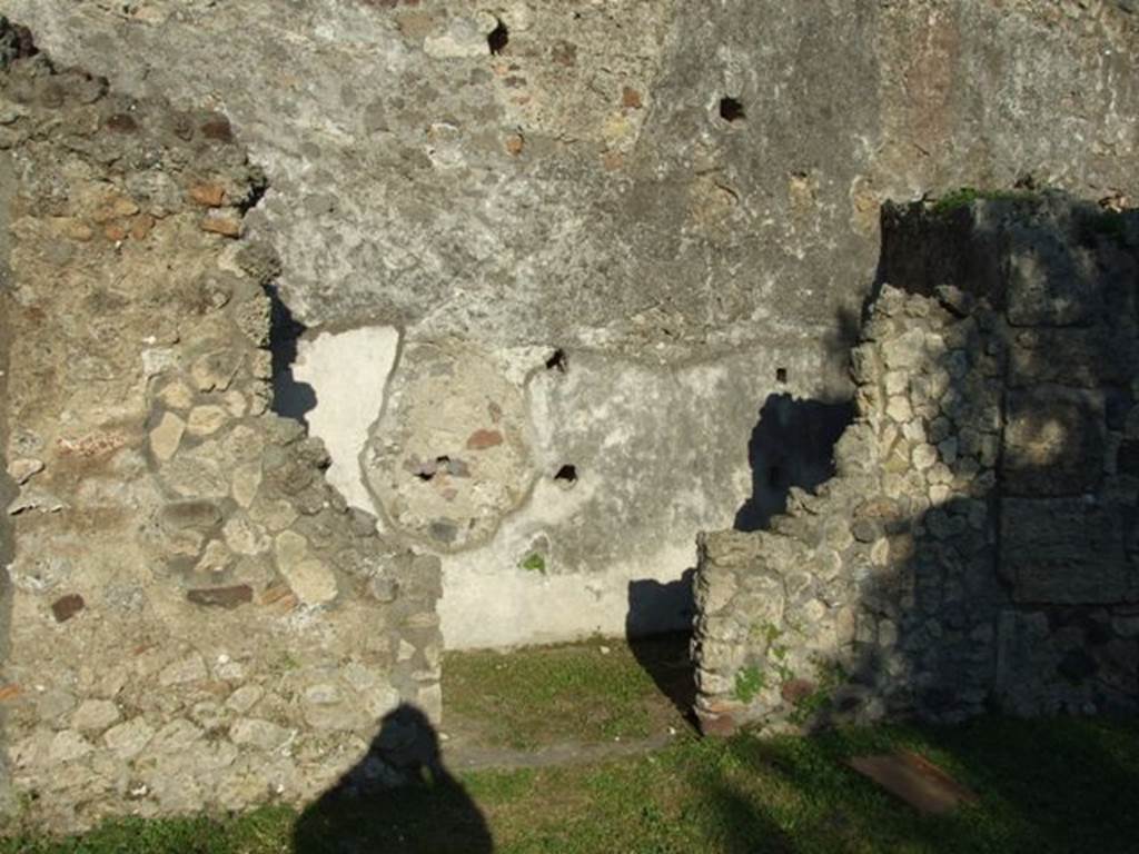 VII.4.31 Pompeii. March 2009. Doorway to Room 45. Small room or Cupboard.