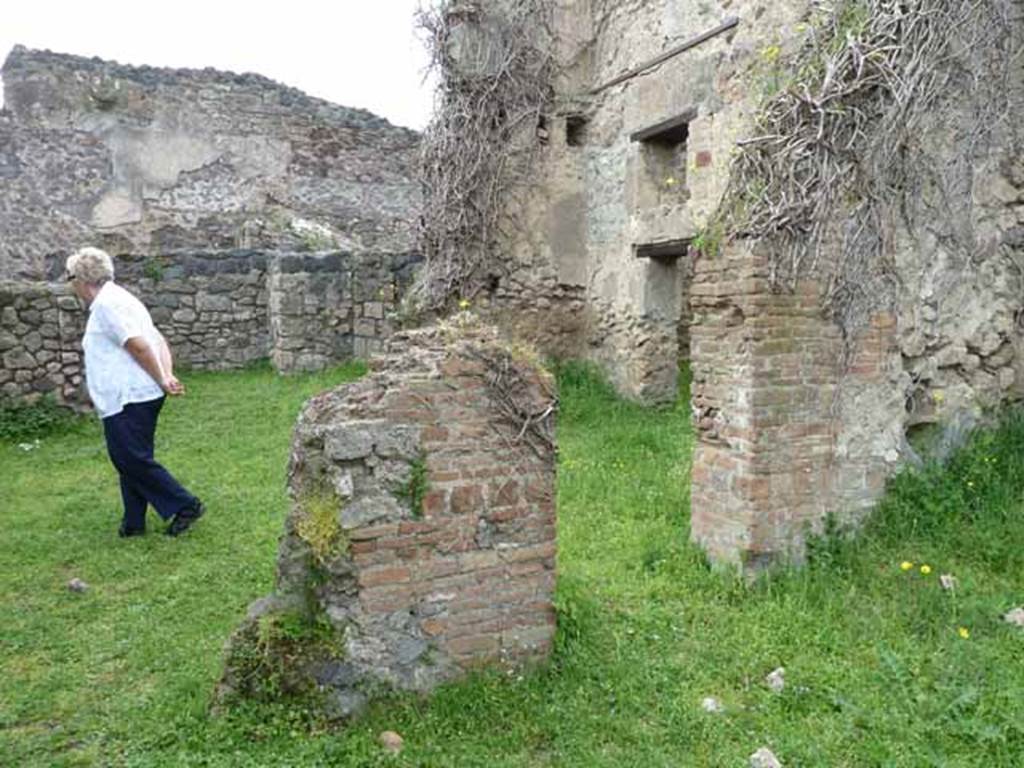 VII.4.39 Pompeii. May 2010. Rear room.