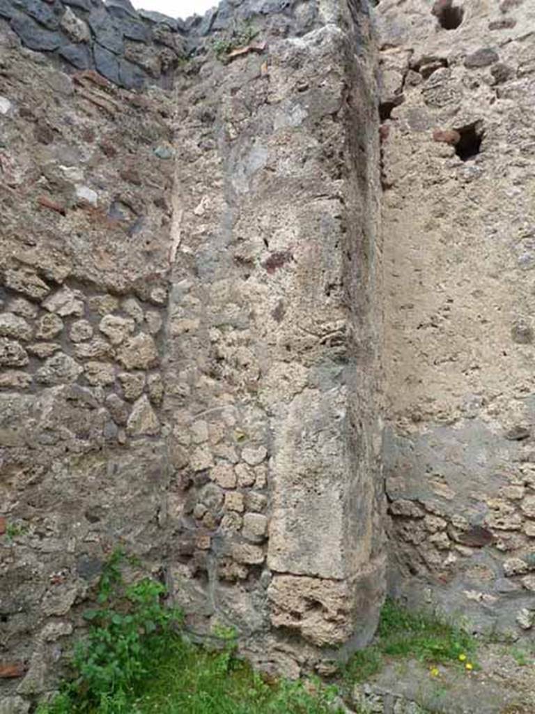 VII.4.39 Pompeii. May 2010. North-west corner of workshop.