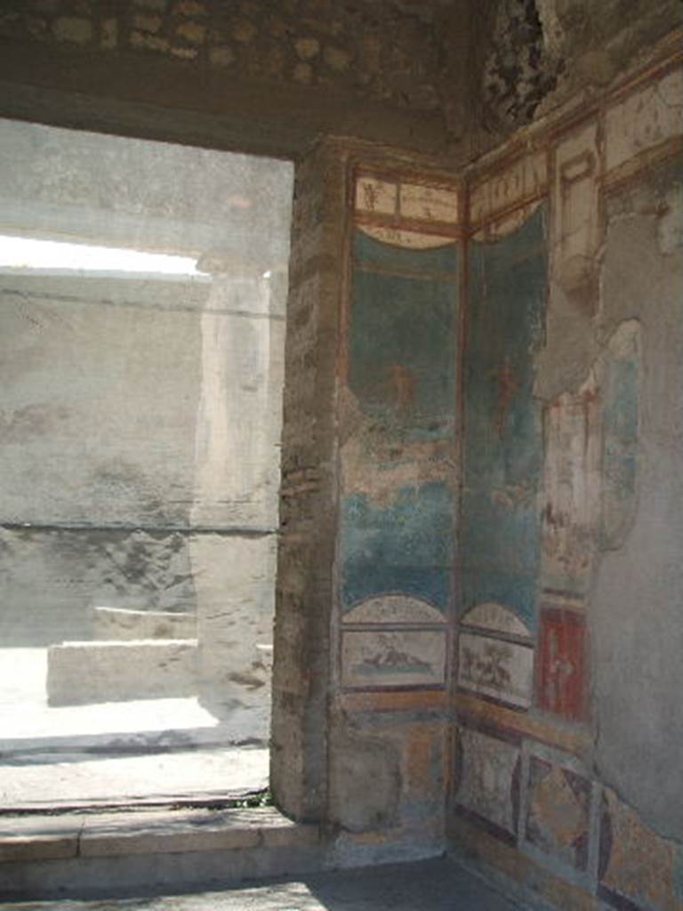 VII.4.48 Pompeii. December 2007. Room 11. South west corner of Tablinum.