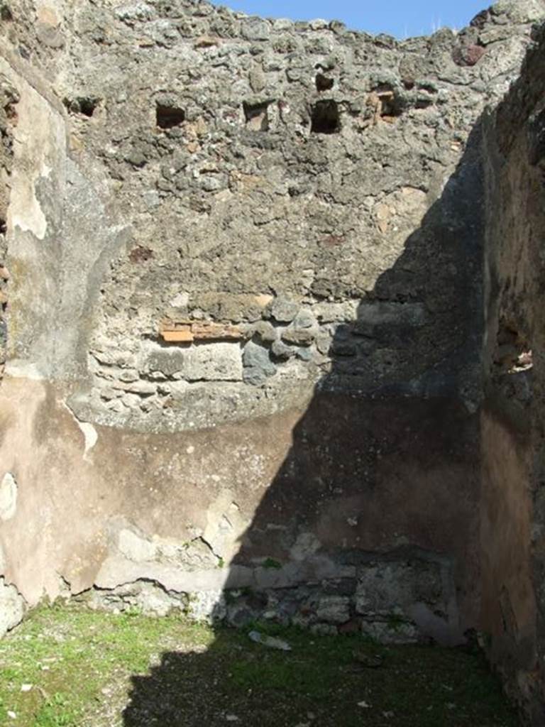 VII.4.56 Pompeii. March 2009. Room 5. Cubiculum. East wall.