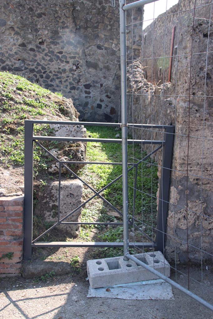 VII.6.1 Pompeii. October 2023.
Looking south to site of steps to upper floor. Photo courtesy of Klaus Heese.