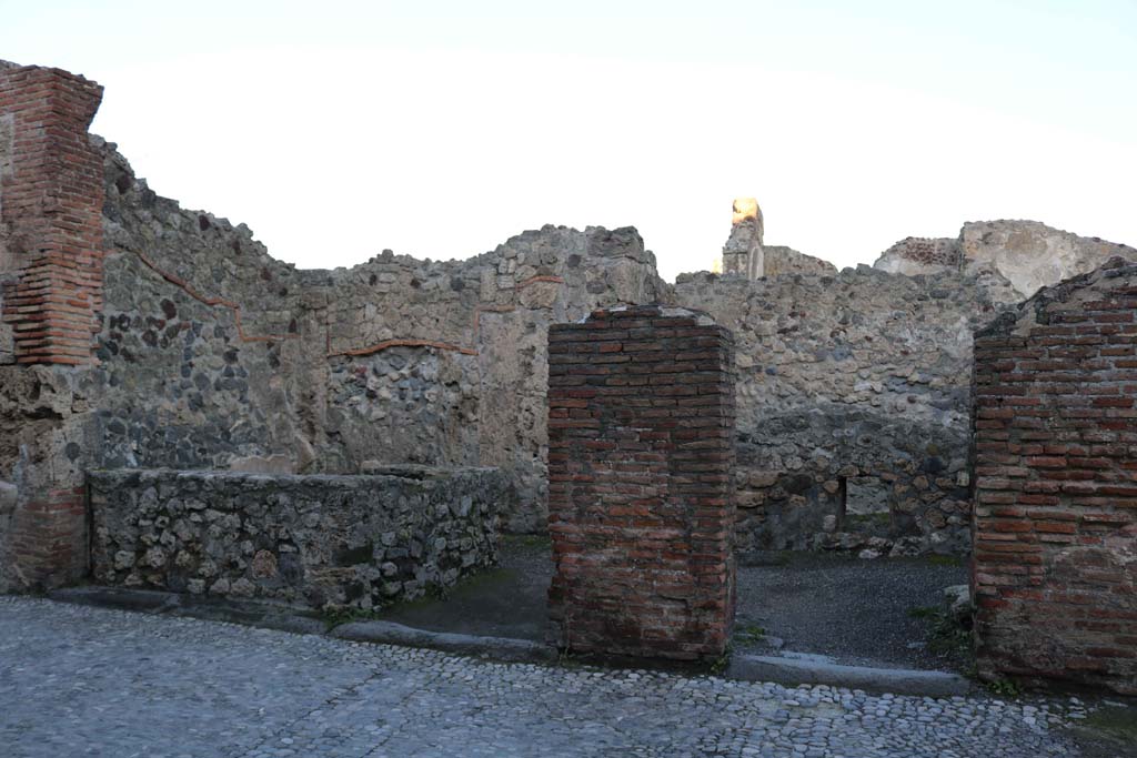 VII.7.9 on left and VII.7.8 on right, Pompeii. December 2018.
Looking north to entrances on Via Marina. Photo courtesy of Aude Durand.