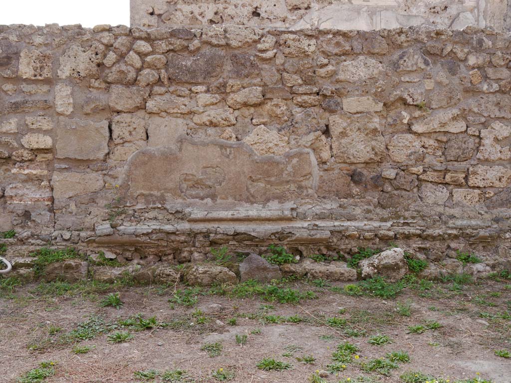 VII.7.32, Pompeii. September 2018. Detail from the north side of the podium base.
Foto Anne Kleineberg, ERC Grant 681269 DÉCOR.