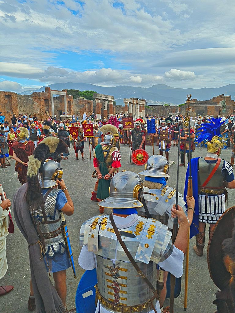 VII.8 Pompeii. 28th September 2024.
Looking south-east across Forum, during “Ludi Pompeiani” event. Photo courtesy of Giuseppe Ciaramella.