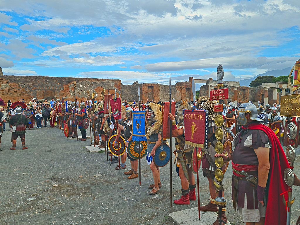 VII.8 Pompeii. 28th September 2024.
Looking south-east across Forum, during “Ludi Pompeiani” event. Photo courtesy of Giuseppe Ciaramella.