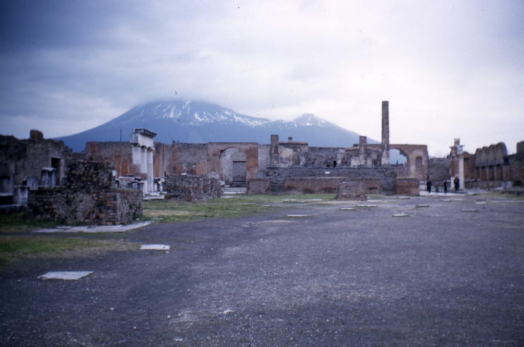 VII.8 Pompeii. February 1952. Looking north across the Forum.
Photo courtesy of John Vanko. His father took this photo in 1952, identical to the one above.