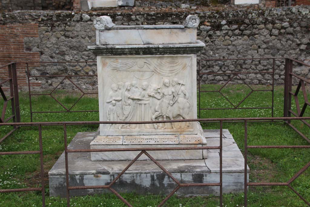 VII.9.2 Pompeii. April 2014. Looking towards west side of Altar. Photo courtesy of Klaus Heese.