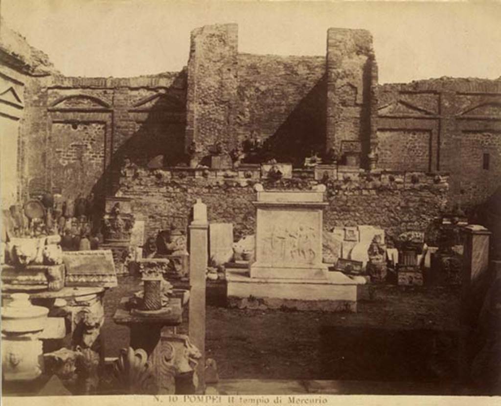 VII.9.2 Pompeii. Old undated postcard. Photo courtesy of Rick Bauer.
