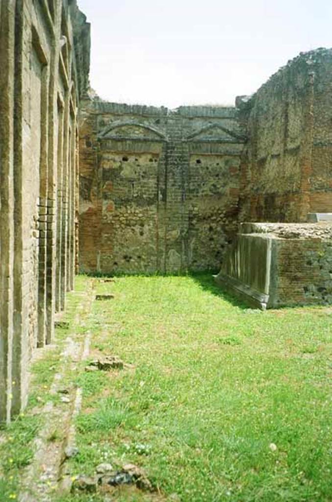 VII.9.2 Pompeii. July 2010. East wall between cella and north wall. Photo courtesy of Rick Bauer.