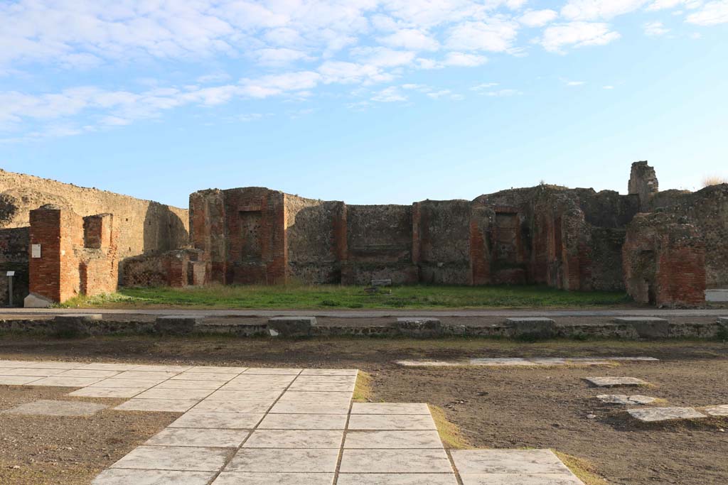 VII.9.3, Pompeii. December 2108. Looking east from Forum. Photo courtesy of Aude Durand.