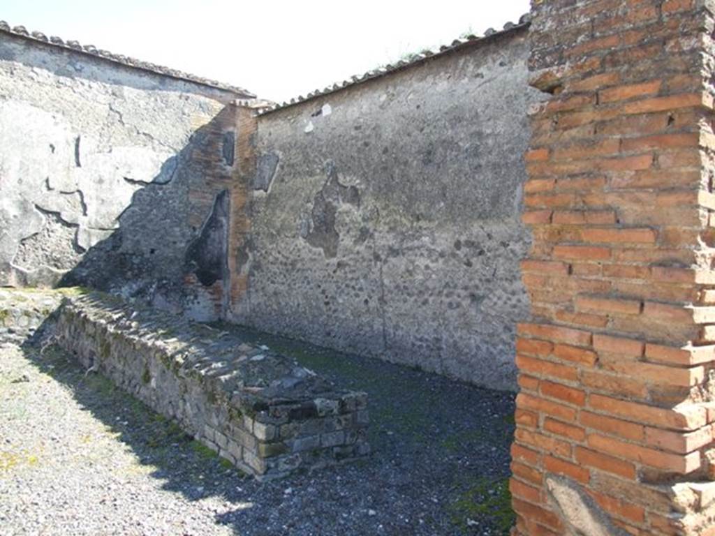 VII.9.7 and VII.9.8 Pompeii. Macellum. March 2009. South end of large room in south-east corner.