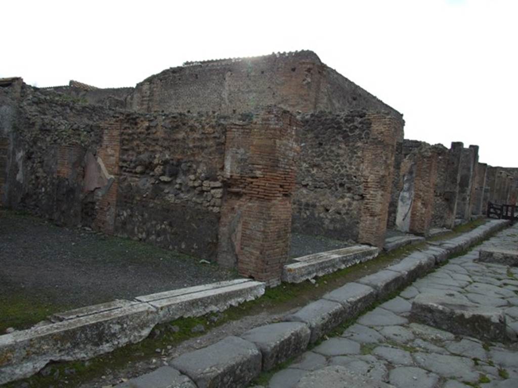 VII.9.29 Pompeii. December 2007. Via degli Augustali looking west.