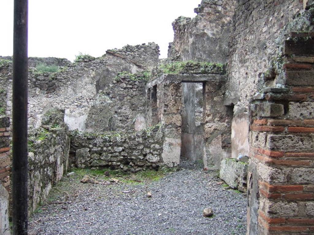 VII.10.9 Rear entrance to small house and shop.
Linked to VII.10.12